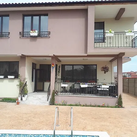 Guest house Grisha Ravda